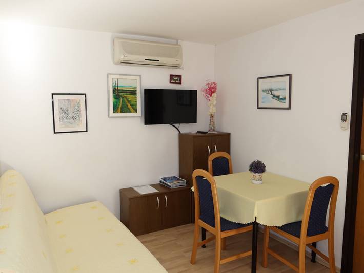 Location de vacances pour 5 personnes, avec jardin et terrasse dans Vir - 4