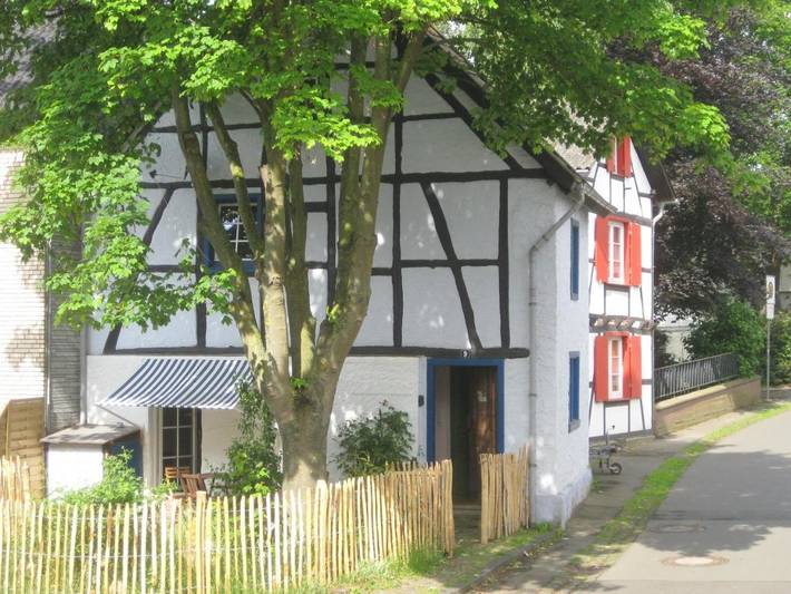 Ferienhaus für 4 Personen, mit Terrasse und Garten in Mechernich