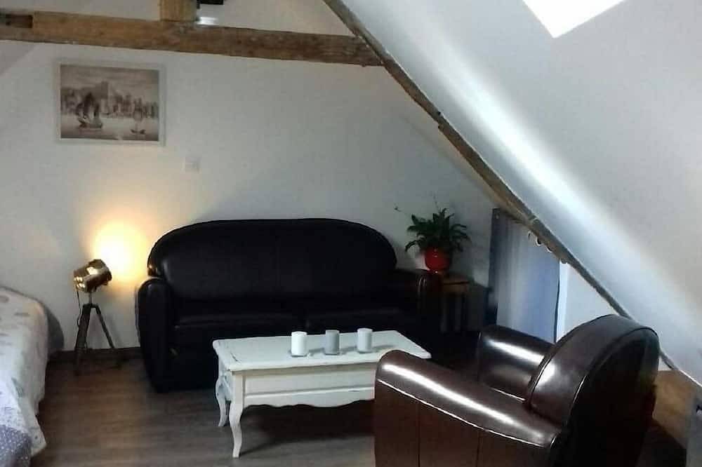 Apartamento entero, Apartamento-Apartamento-Baño privado externo in Saint-Aurélien, Región de Limoges
