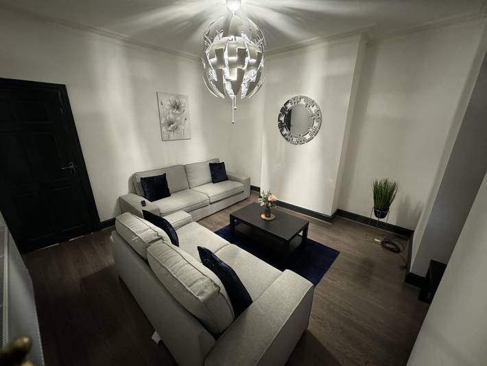 Holiday rental for 10 people in Leeds