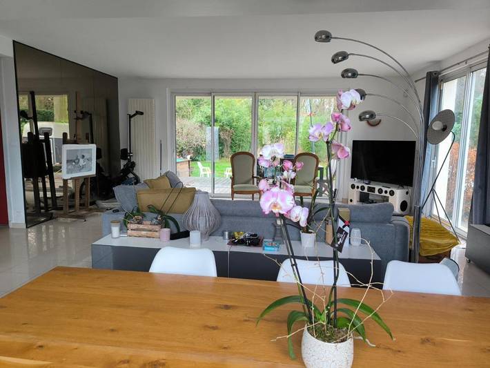 Gîte pour 8 personnes, avec jardin et piscine, adapté aux familles à Lamorlaye - 4