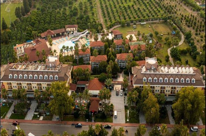 Hôtel pour 2 personnes, avec bassin pour enfant et piscine ainsi que sauna et jardin, animaux acceptés - 1