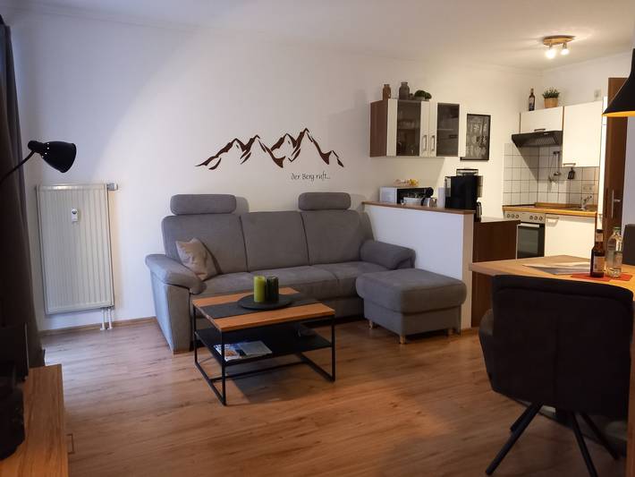 Ferienwohnung für 2 Personen, mit Terrasse und Pool sowie Ausblick im Mittenwald - 2