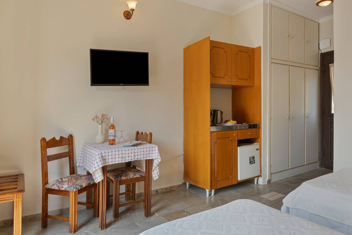 Pension 'No 8' mit Meerblick, Wi-Fi und Klimaanlage in Kalymnos