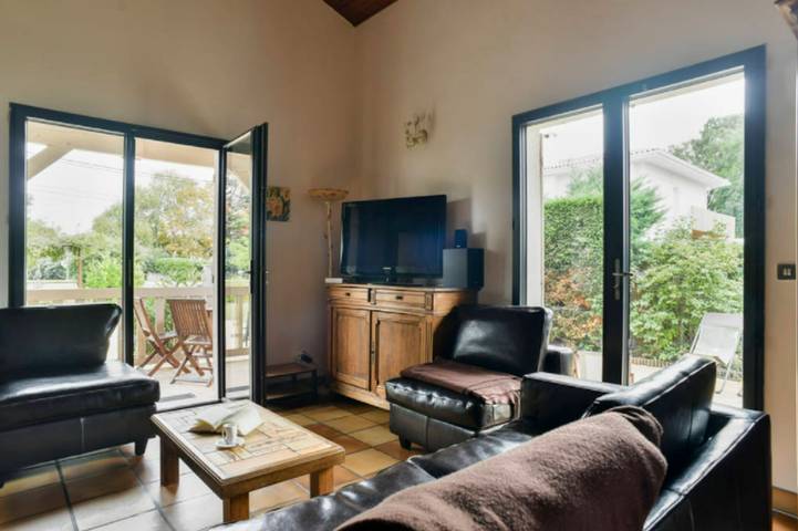 Villa con piscina y jardín, Gujan-Mestras in Gujan-Mestras, Region de Arcachon