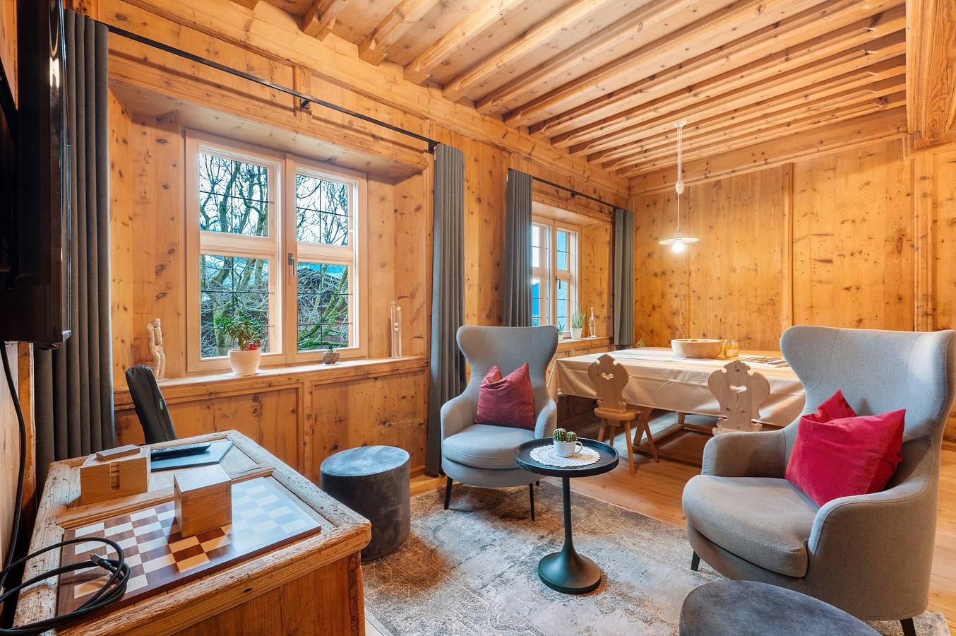 Ganze Wohnung, Ferienwohnung 'Alpin Chalet Samer Bauernstube' mit Bergblick, Garten und Wlan in Sarnthein, Sarntal