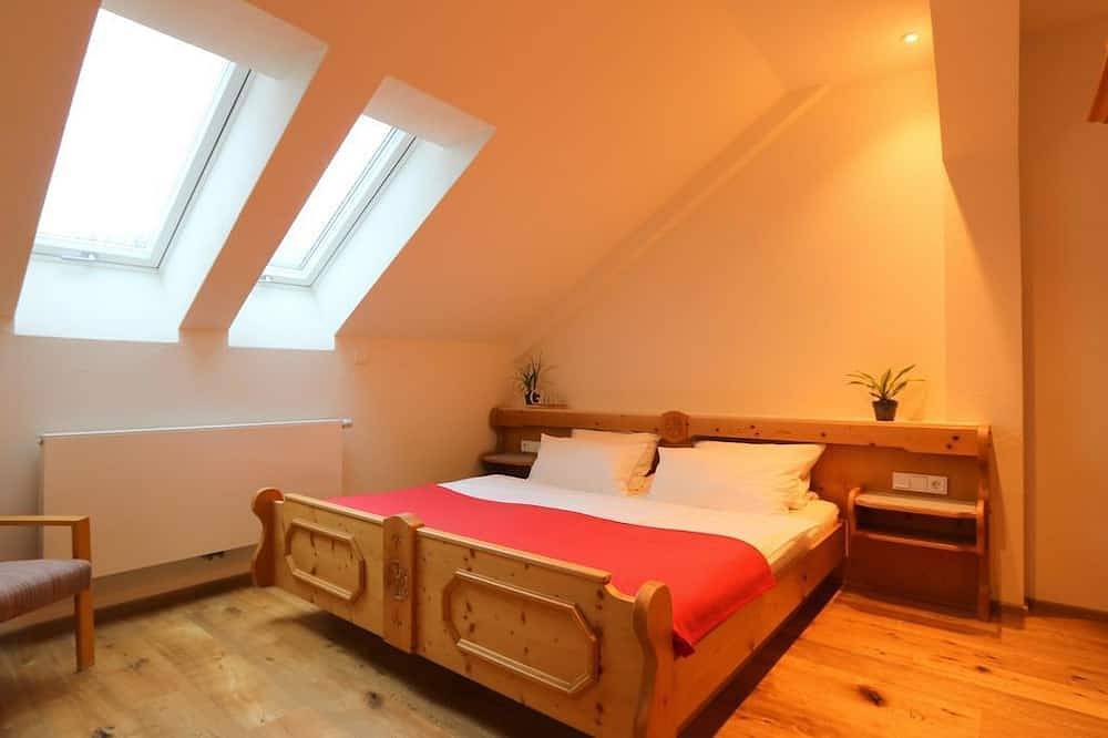 Ferienwohnung Vergissmeinnicht - Gasthof Stern in Unterammergau, Bayerische Alpen