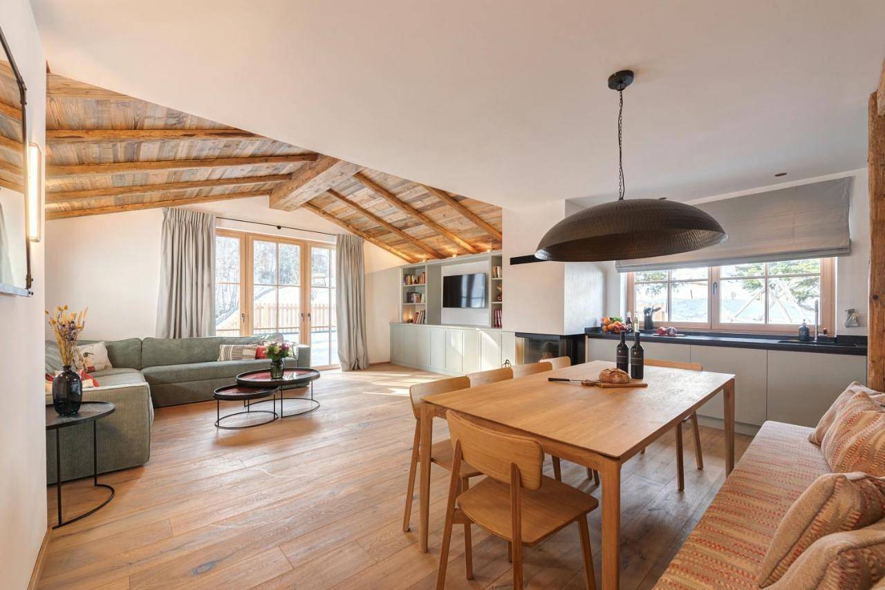 Ganze Wohnung, Three-Bedroom Apartment in Lechtaler Alpen, Sankt Anton am Arlberg