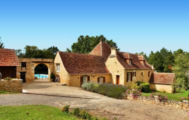 Gîte pour 12 personnes, avec terrasse à Saint-Cirq