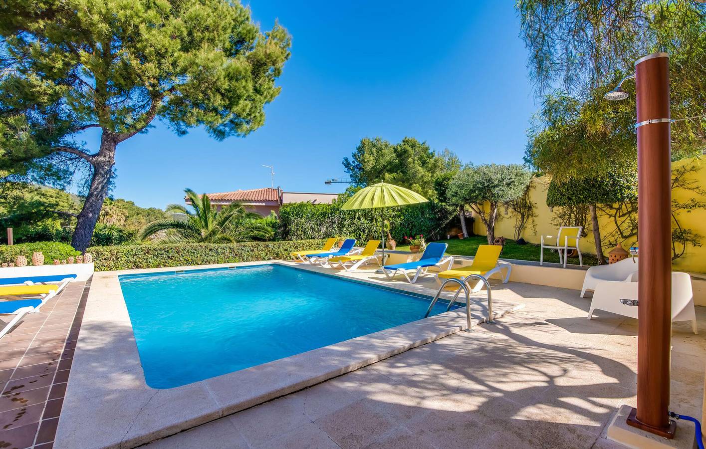 Sea View Apartment with Pool & Terrace, 600m to Cala de n'Aladern in Cala Provençal, Capdepera