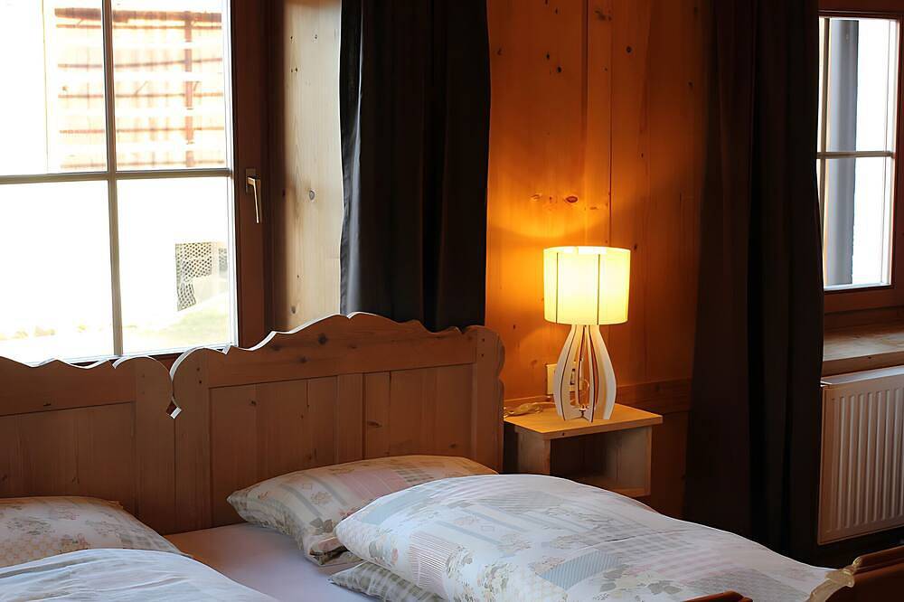 Entire apartment, Apartment 'Ciablun Sas Dla Crusc' with Mountain View, Shared Terrace and Wi-Fi in La Val, Dolomiti Superski
