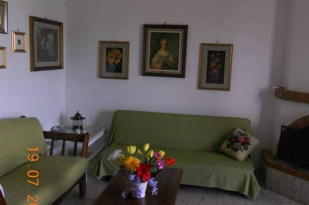 Appartement entier, Maison pour familles, pour les amis aussi avec leurs animaux in La Lama, Taranto