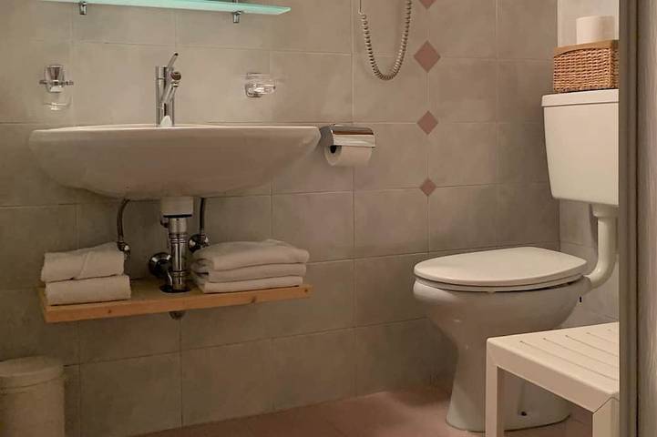 Ferienwohnung für 4 Personen, mit Balkon und Garten in Tisens - 3