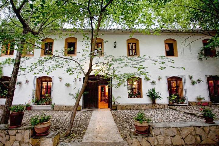 Apartamento para 8 personas, con Terraza y Jardín además de Piscina y Vistas al lago en Alborache