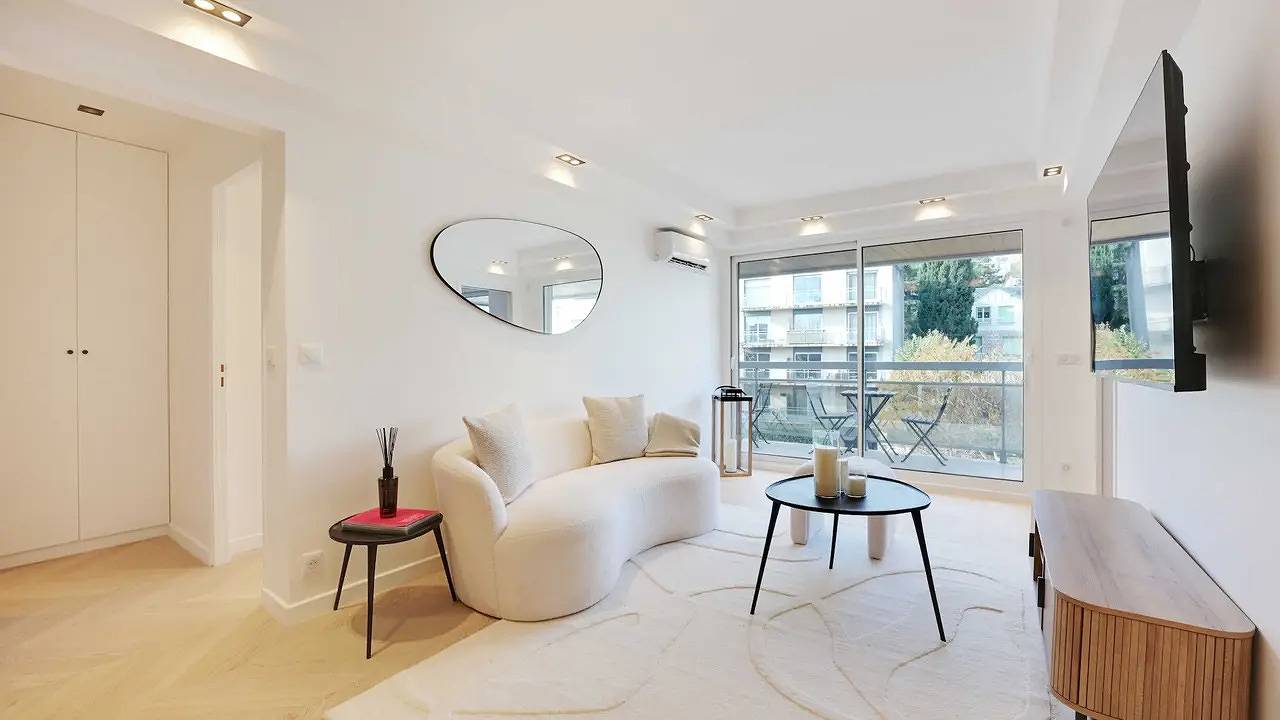 Geheel vakantieappartement, Ferienwohnung für 4 Personen (64 m²) in Suresnes in Suresnes, Hauts-de-Seine
