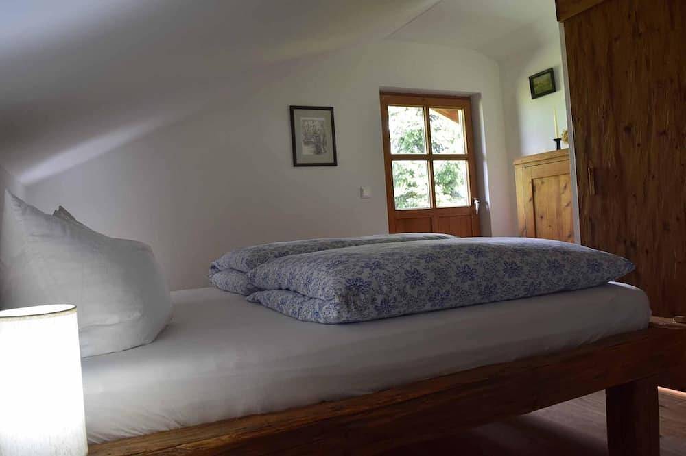 Ganze Wohnung, Chalet (35qm) mit nostalgischem Holzofen in Falkenfels, Ostbayern