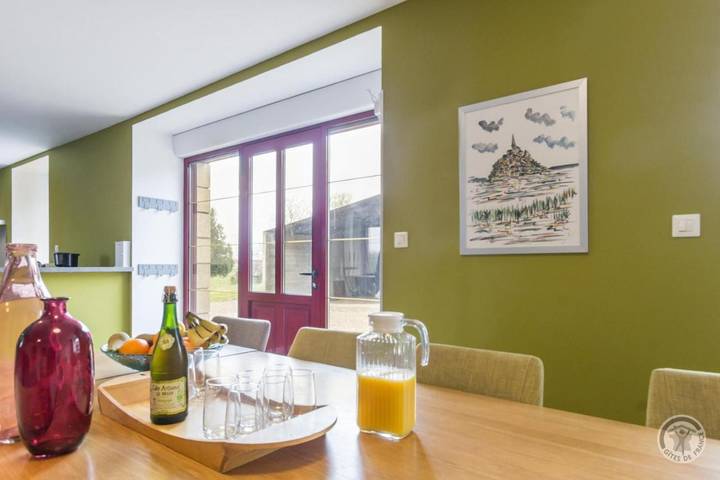 Location de vacances pour 12 personnes, avec terrasse à Saint-Laurent-de-Terregatte - 3