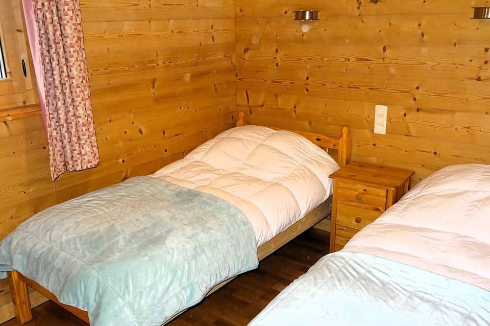 Les Gets: Chalet 8 pers, 4 ch, prox pistes et lac, terrasse sud, poêle bois, parking, draps inclus l'hiver in Les Gets, Les Portes du Soleil