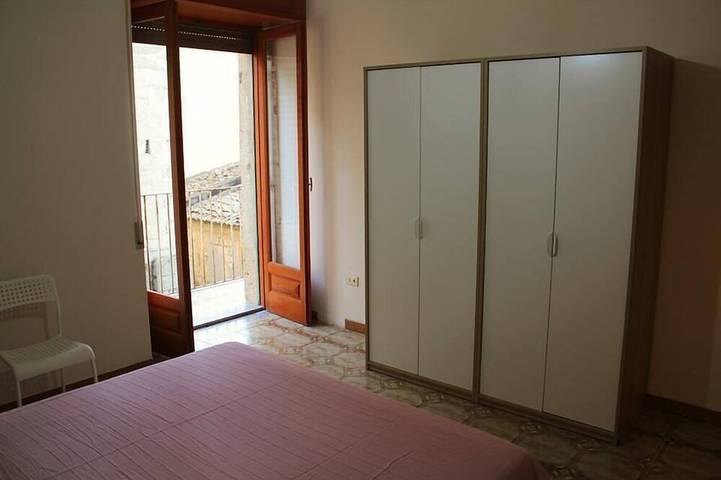 Entire apartment, P&G house in historic Sicilian building in Niscemi, Caltanissetta Province