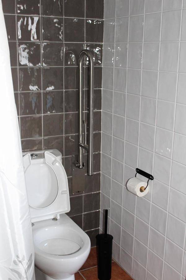 Hotel para 2 personas, con vistas y jardín, Se admiten mascotas en La Siberia - 2