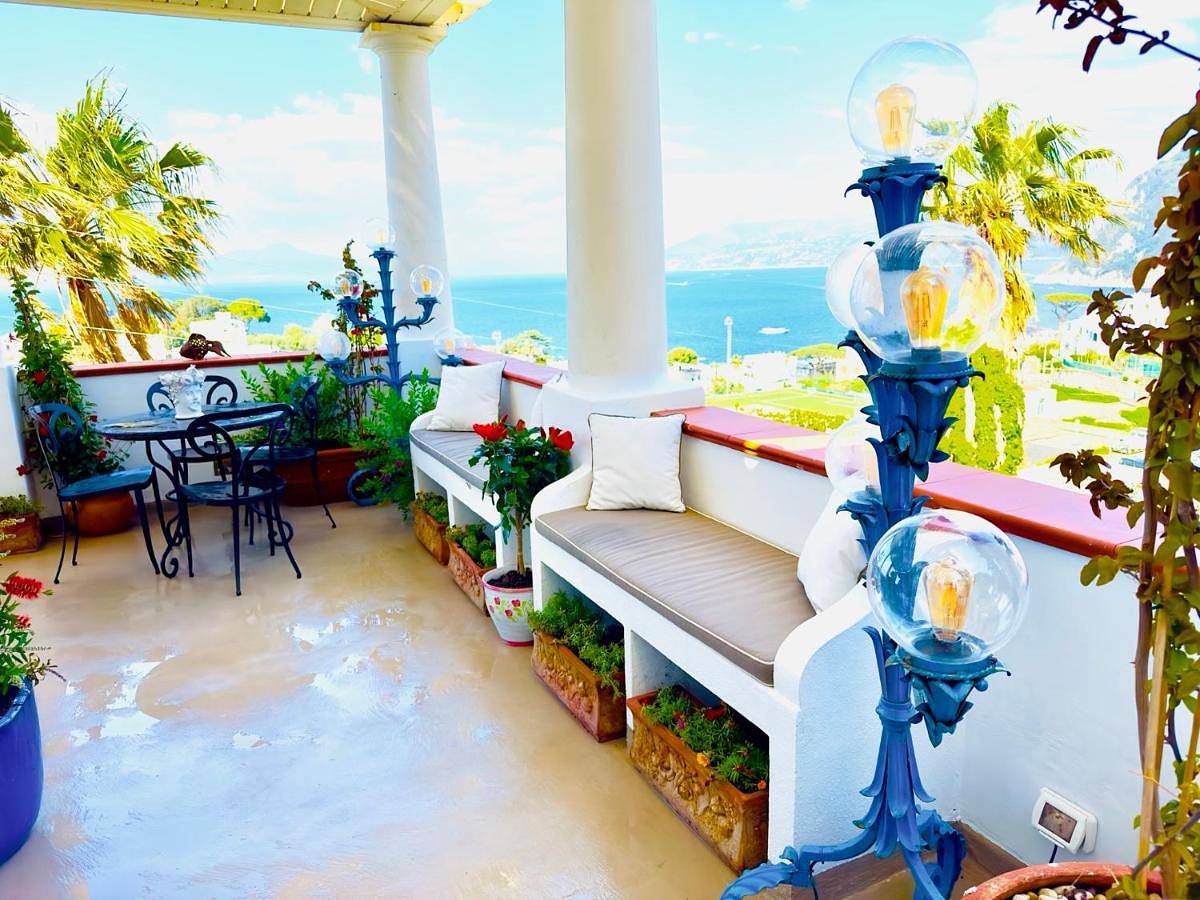 Scala Fenicia 14 by Caprirooms in Capri, Nápoles (província)
