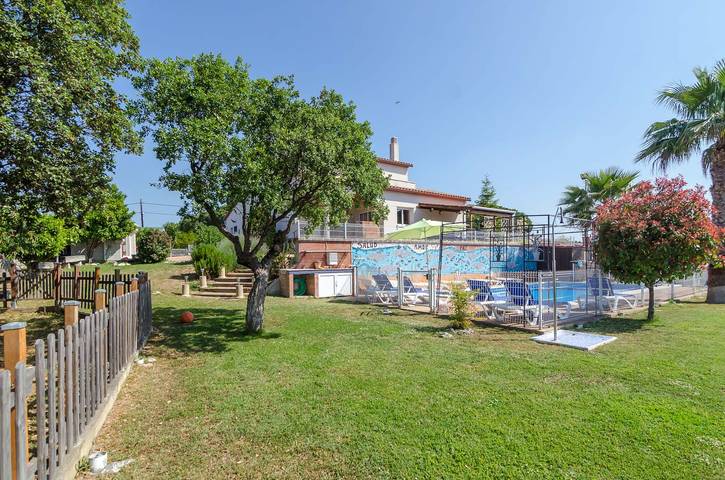 Chalet para 12 personas, con jardín y terraza - 1