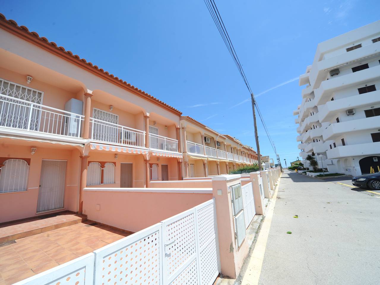 Maison mitoyenne à Peñiscola, piscine, climatisation, proche plage in Peñíscola, Costa del Azahar