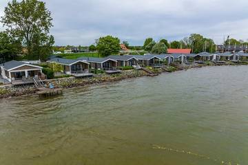 Chalet für 6 Personen, mit Garten, mit Haustier in Stede Broec