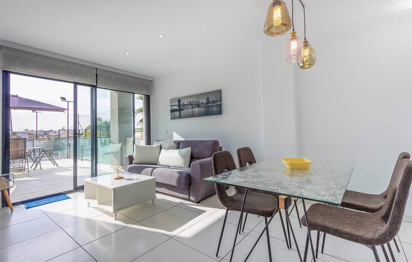 Entire holiday apartment, Modern Apartment with Pool, Terrace & WiFi, Near Fetuccini Grill in Panorama Golf, Orihuela