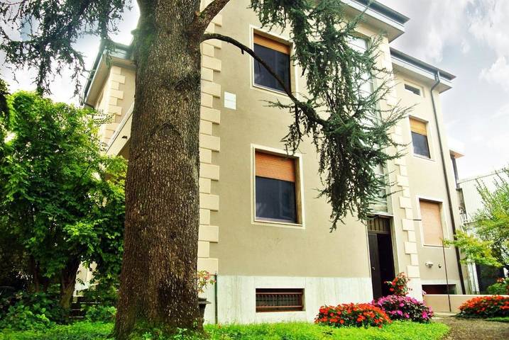 Chambre d’hôte pour 3 personnes, avec Jardin à Lodi