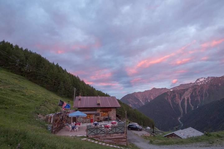 Maison d’hôte pour 3 personnes, avec jardin et vue