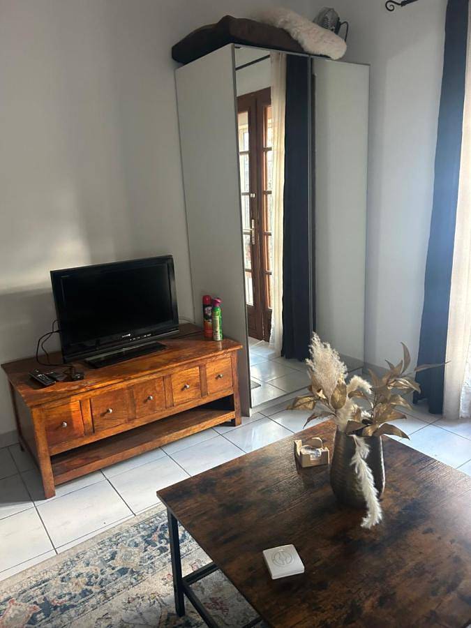 Gîte pour 4 personnes, avec jardin ainsi que vue et sauna, animaux acceptés à Saint-Aunès - 2