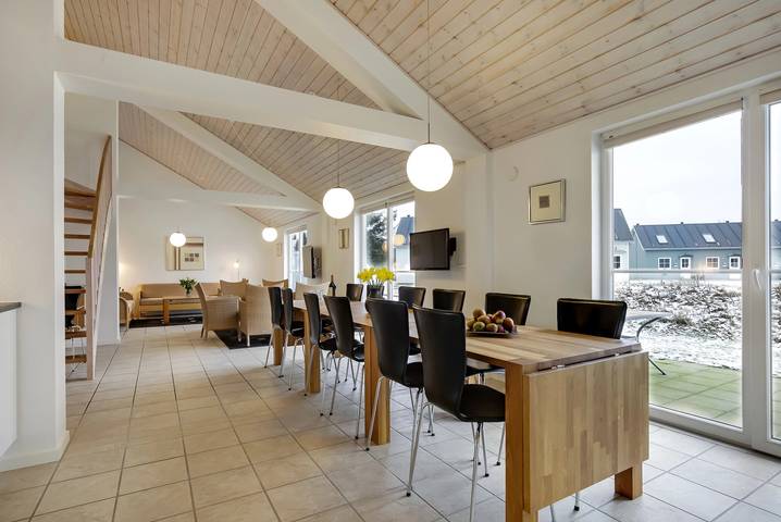 Bungalow für 14 Personen, mit Terrasse und Balkon/Terrasse sowie Sauna in Dänemark an der Nordsee