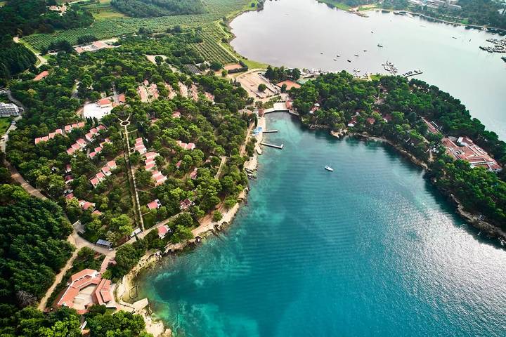 Studio für 2 Personen, mit Ausblick und Terrasse sowie Pool, mit Haustier in Poreč