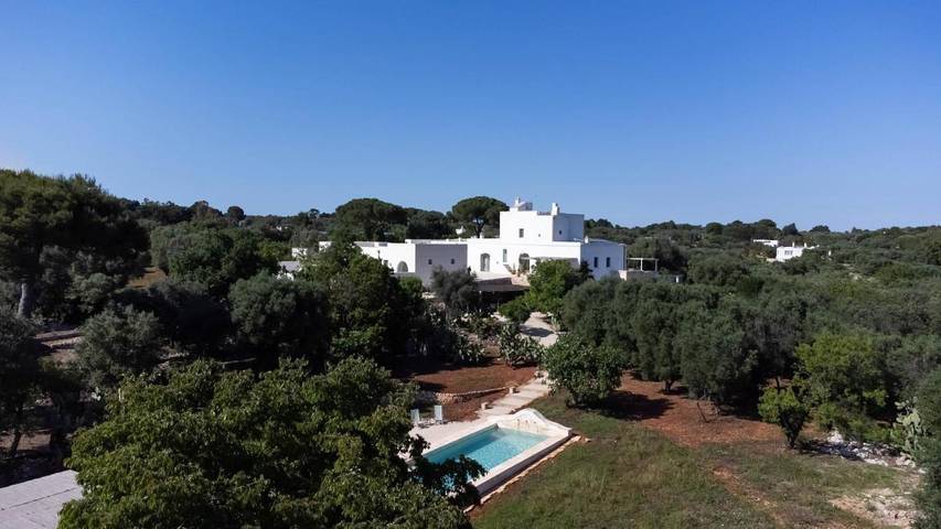 B&b voor 2 personen, met zwembad en tuin in Ostuni