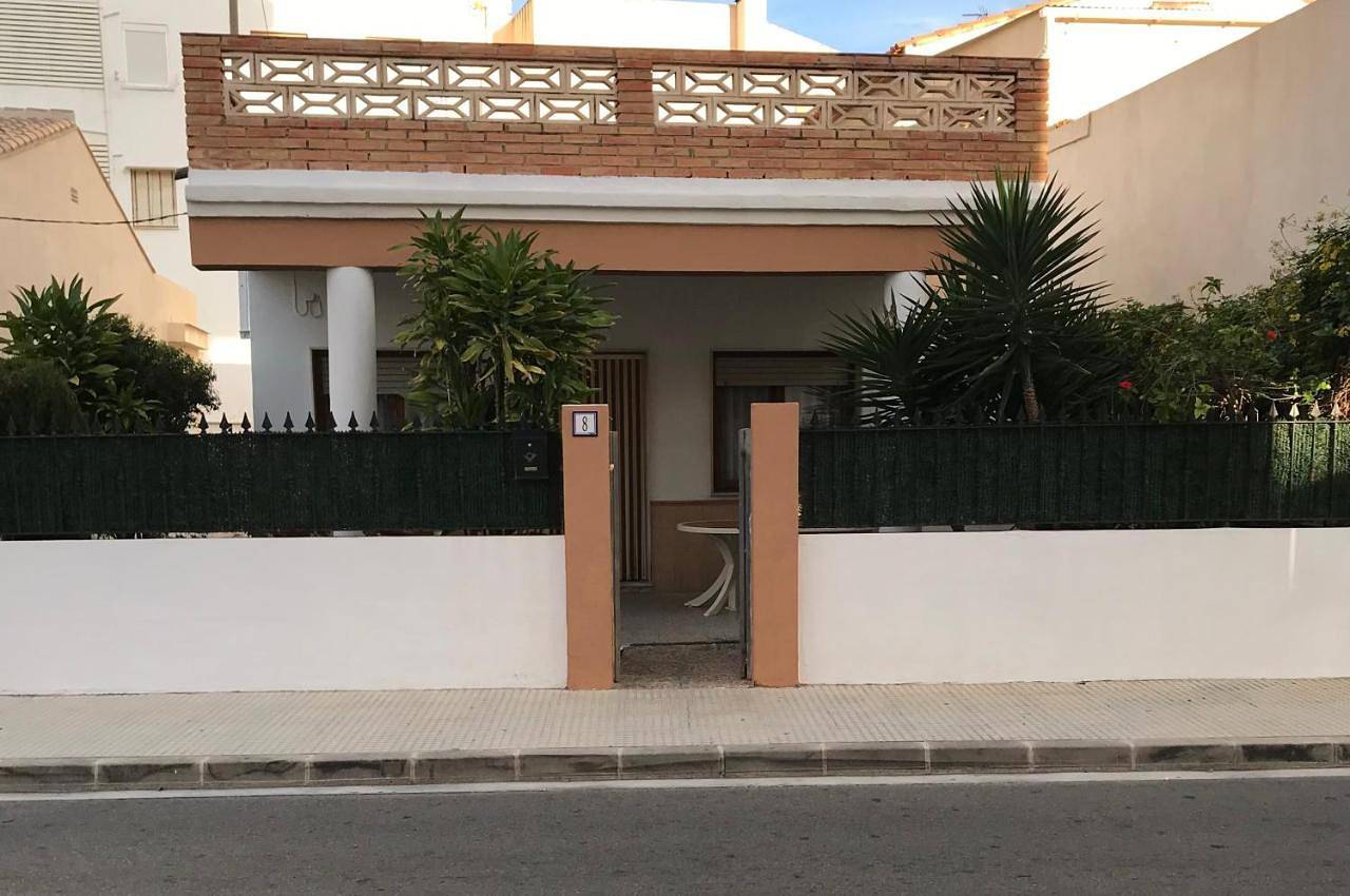 El Chalet de Lola in Miramar, Costa de Valencia