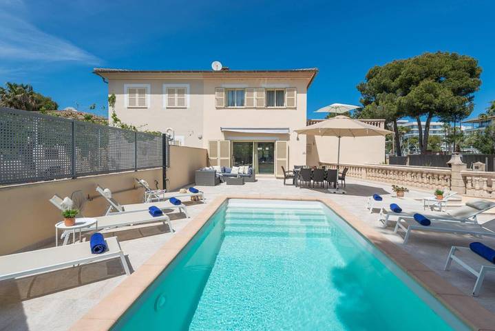 Finca mit hund für 8 Personen, mit Balkon und Terrasse sowie Garten und Pool in Playa de Muro