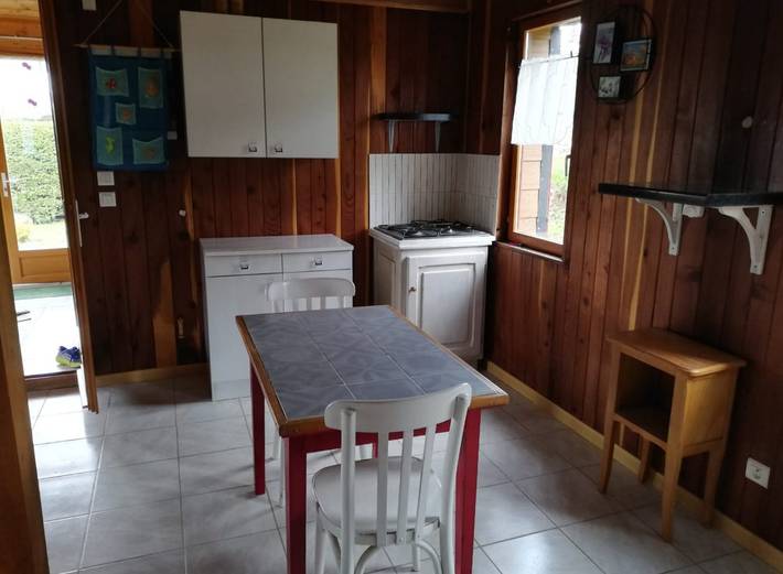 Chalet pour 4 personnes, avec jardin et terrasse, animaux acceptés en Ardèche - 3