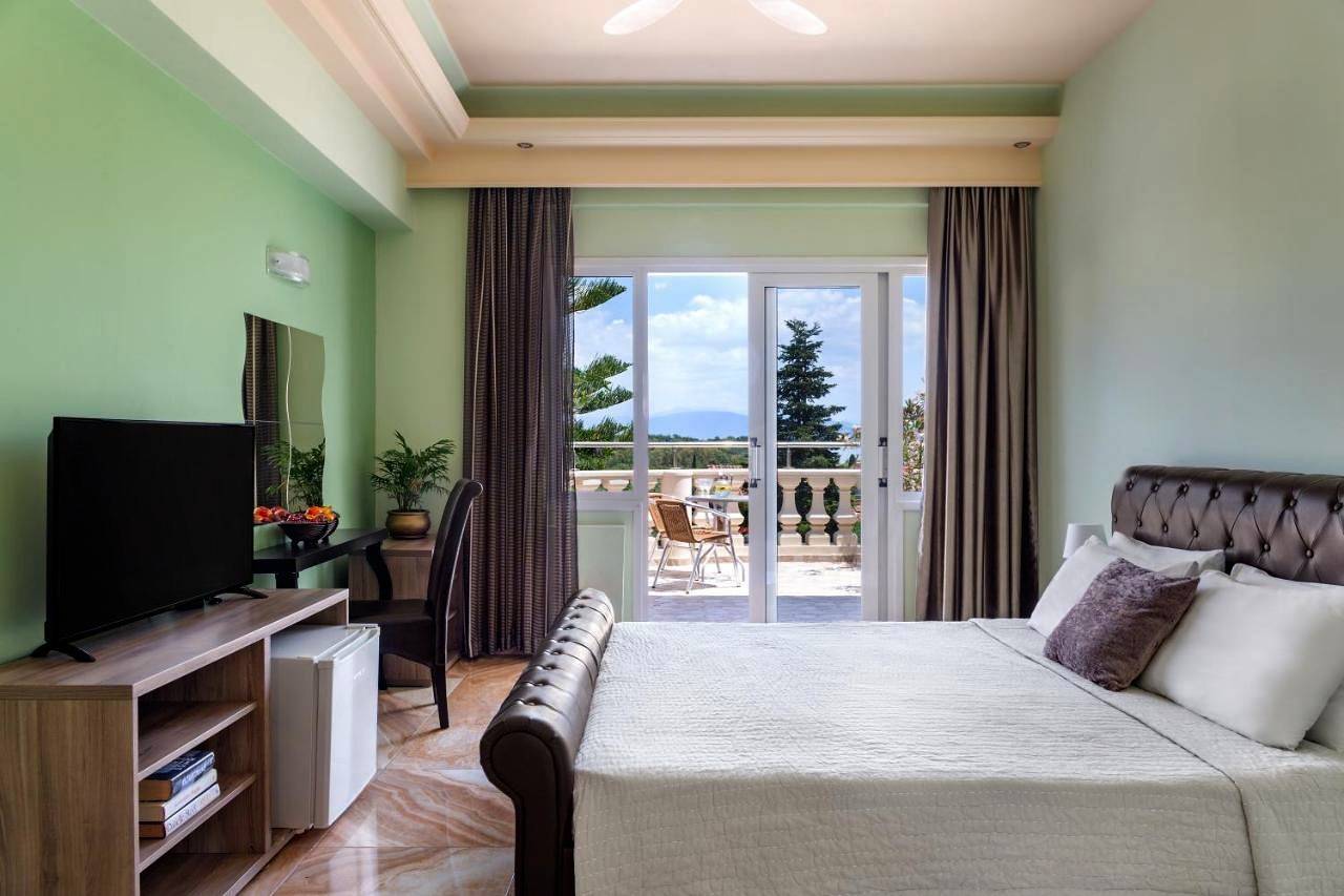 Victoria Hill Hotel in Dassia, Corfou