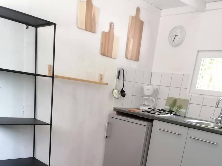 Camping Verbela Village - Chalet 2 persons - 18m² - 1 bedroom in Noves, Arles region