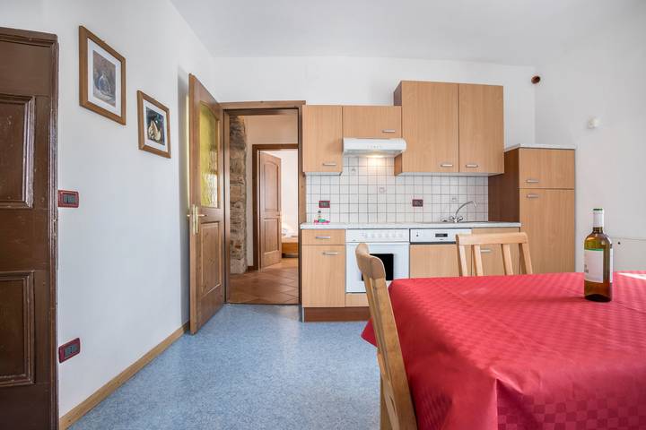 Gîte pour 4 personnes, avec jardin à Tenno - 4