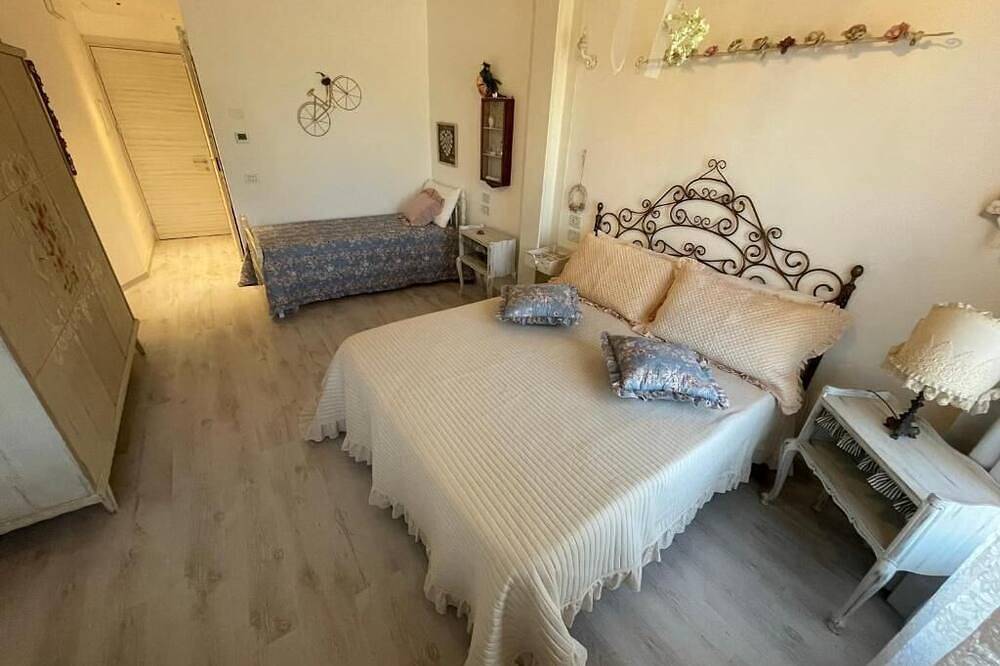 Exclusive estate for groups of up to 16 guests in the Euganean Hills near Venice in Este, Province de Padoue