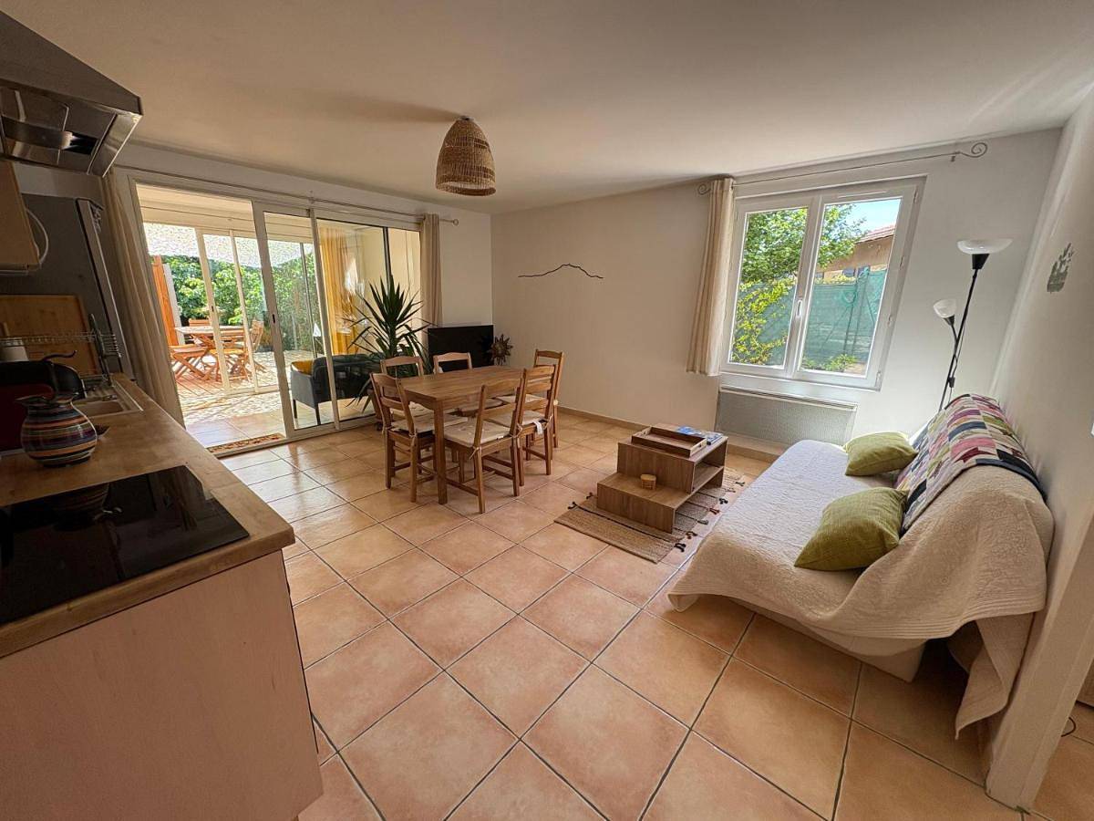 Appartement entier, Logement avec jardin et terrain de pétanque privé in Venelles, Région d'Aix-en-Provence