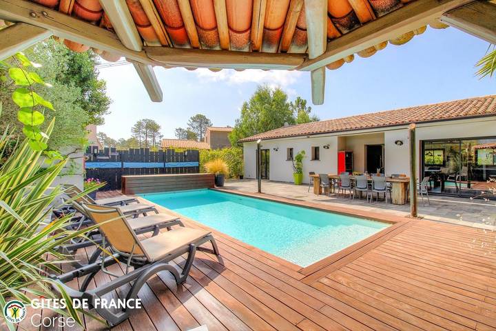 Gîte pour 7 personnes, avec Terrasse et Jardin ainsi que Piscine et Vue à San-Gavino-di-Carbini - 3