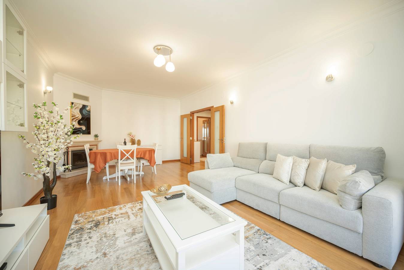 Appartamento intero, Appartamento vacanze per 6 persone con balcone in Odivelas, Costa de Lisboa
