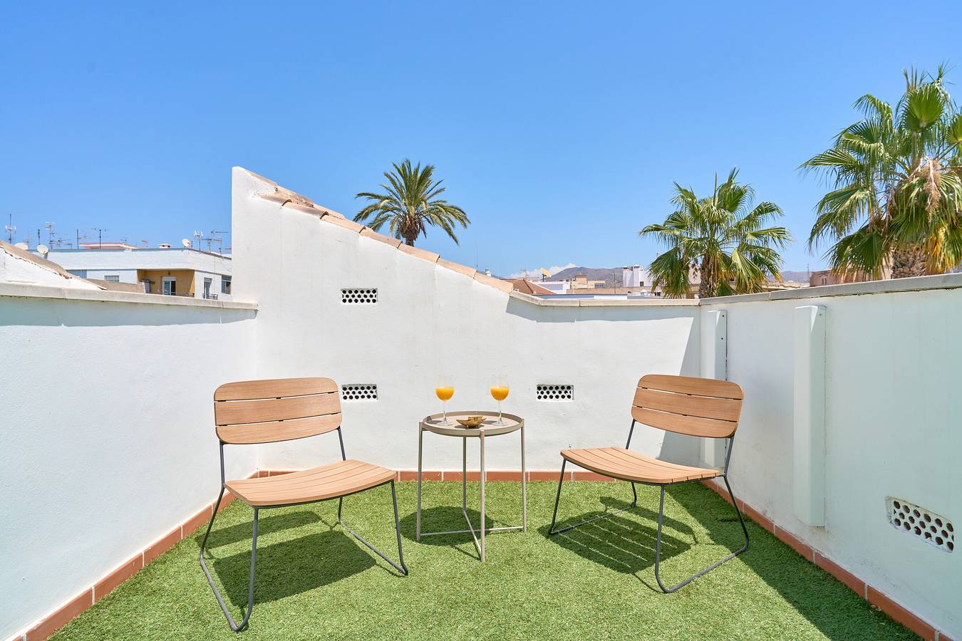 Apartamento entero, Apartamento en Almuñecar con terraza privada, Wi-Fi y aire acondicionado in Casco antiguo de Almuñécar, Almuñecar