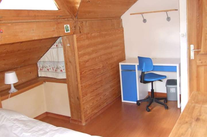 Gîte pour 8 personnes, avec jardin et balcon à Les Vigneaux - 4