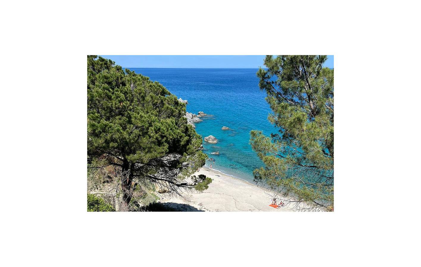 Apartamento vacacional entero, Acogedor apartamento junto a la playa con aire acondicionado y aparcamiento in Regio de Calabria, Provincia de Reggio Calabria