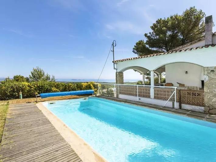 Finca für 6 Personen, mit Pool und Terrasse in Pals