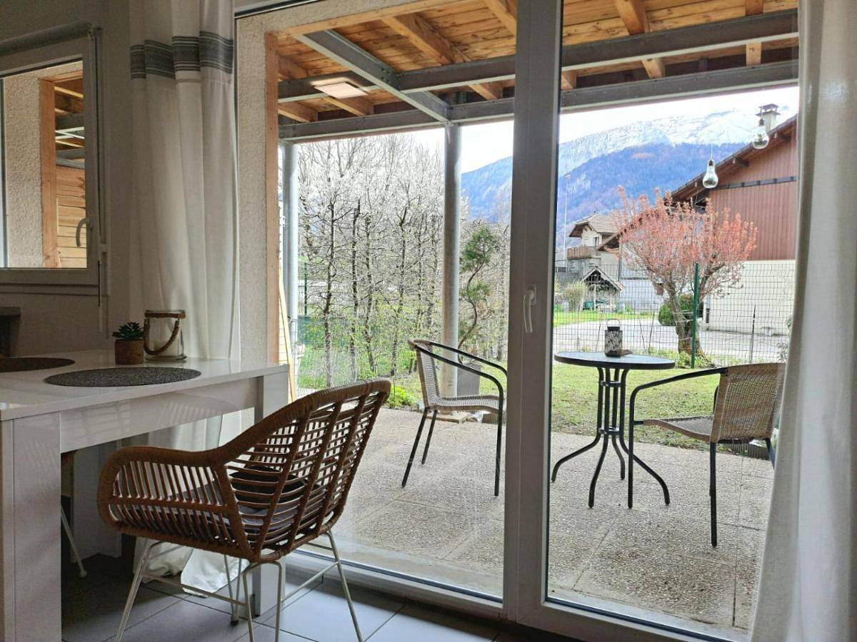 Appartement entier, One-Bedroom Apartment in Marignier, Région de Bonneville